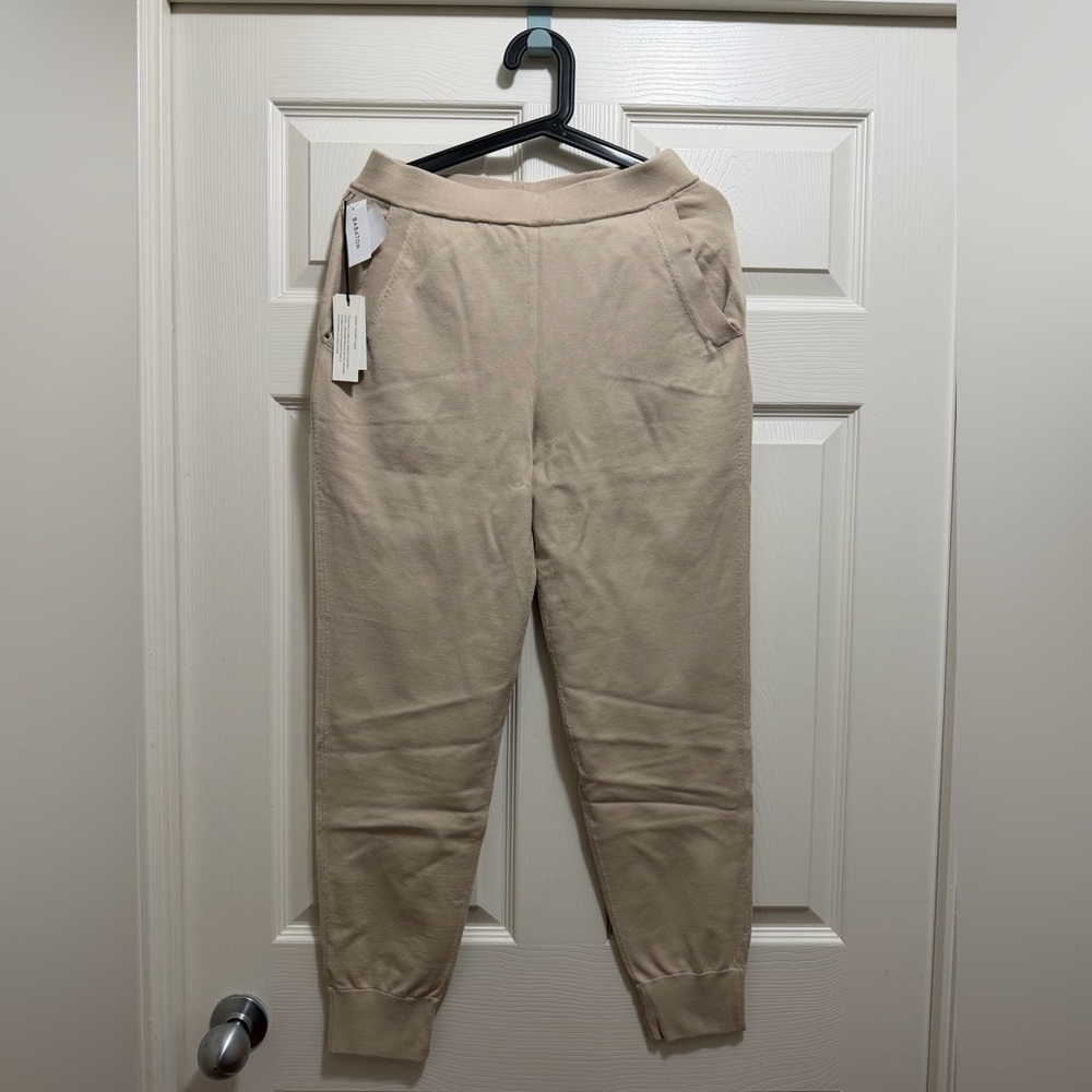 Aritzia Beige Knit Jogger Pants